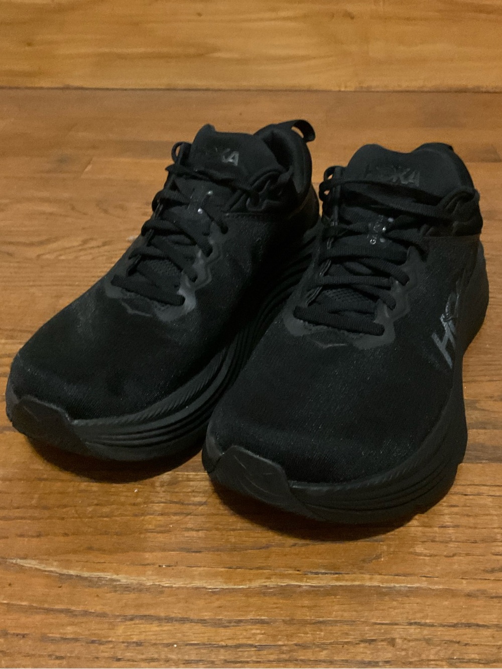 Hoka One One Gaviota 5 Triple Black. In Excellent Condition. Women’s 10.5/ Men”9
